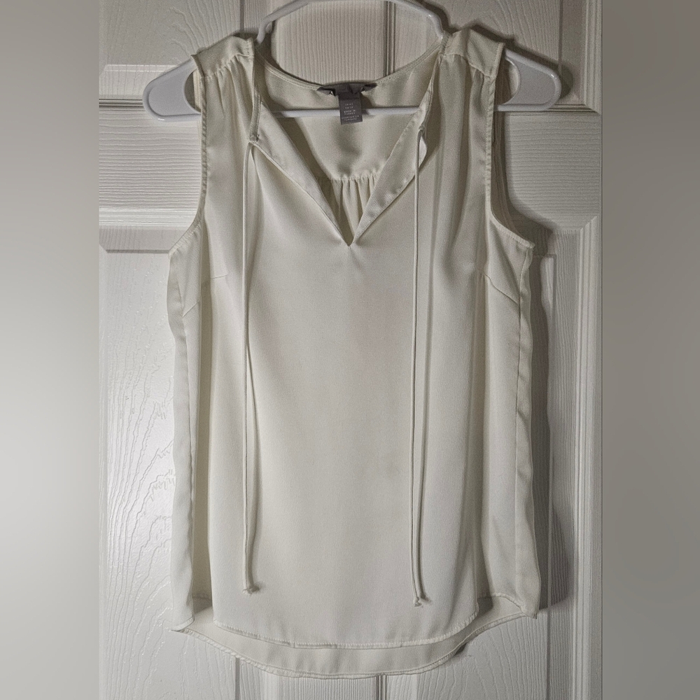 H&M Sleeveless Blouse